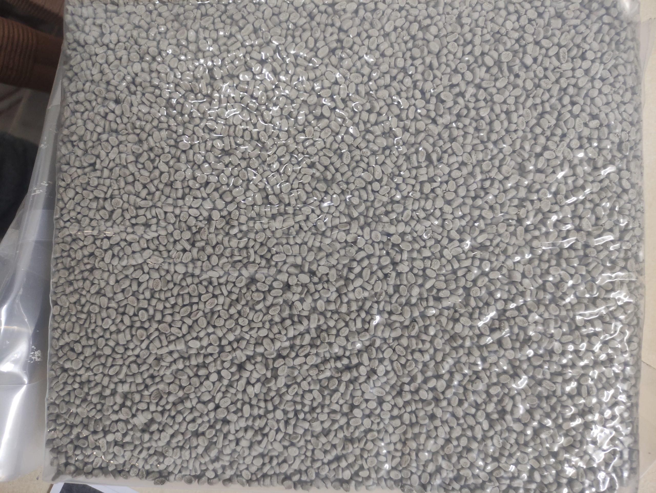 Gray Desiccant Masterbatch